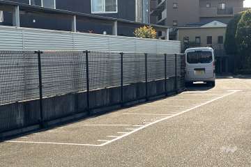敷地内駐車場（屋外平面式）