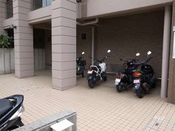 バイク置き場