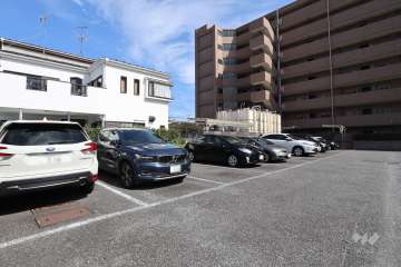 敷地内駐車場（屋外平面式）