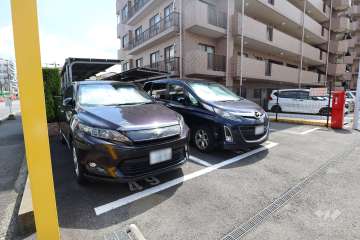 敷地内駐車場（屋外平面式）