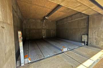 敷地内駐車場（屋内機械式）