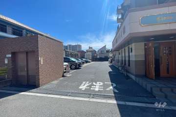 駐車場の出入り口