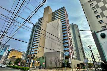 ライオンズプラザ川口の外観（北西側から）