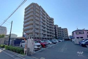 ルイシャトレ川口プレイズの外観（北西側から）　