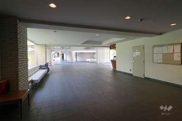 エントランスホール