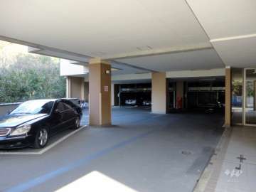 敷地内駐車場（機械式と平面式とがあります。）