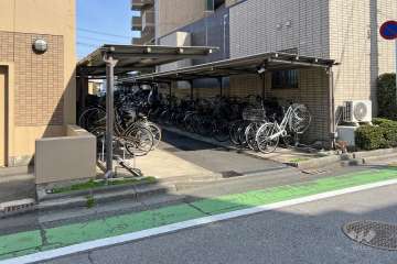 駐輪場（屋根あり）