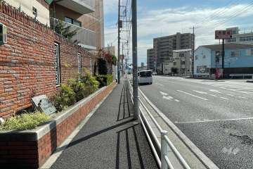 敷地南西側の前面道路　