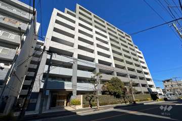 ライオンズマンション川ロクオリティフォートの外観（南西側から）