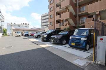 敷地内駐車場（屋外平面式）
