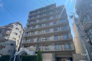 ローヤルシティ川口西青木の外観（南西側から）