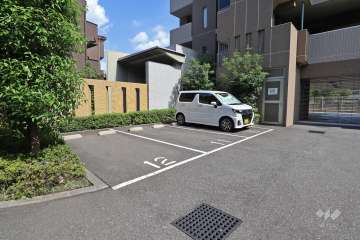 敷地内駐車場（屋外平面式）