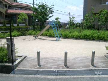 敷地に隣接する公園