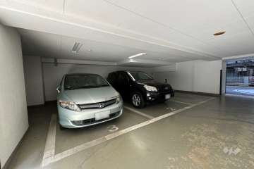 敷地内駐車場（屋内平面式）