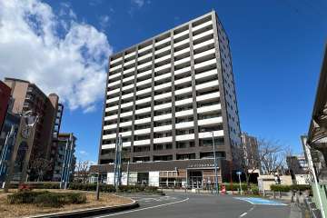 プラティーククレイヴの外観（南東側から）