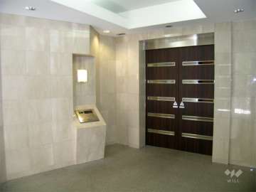 オートロック付きのエントランス