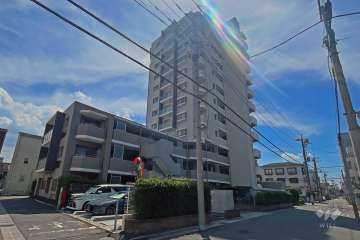 アーデル川口レヴァリエの外観（北東側から）