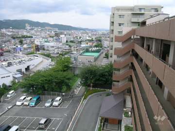高台にある為、北方向に眺望が取れます。