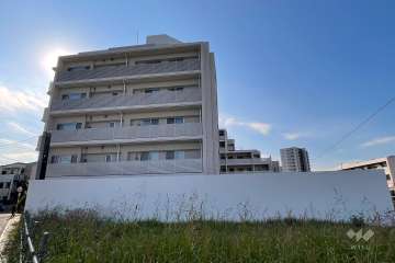 イニシア南浦和の外観（北東側から）