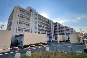 イニシア南浦和の外観（北東側から）