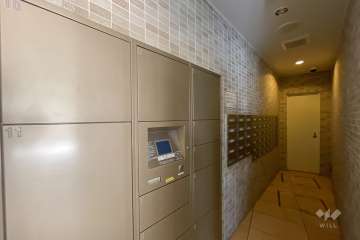 宅配ボックスと共用ポスト　