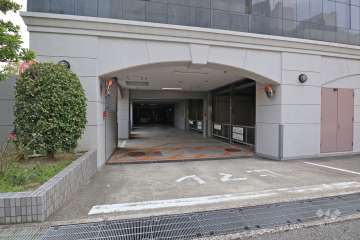 駐車場の出入り口