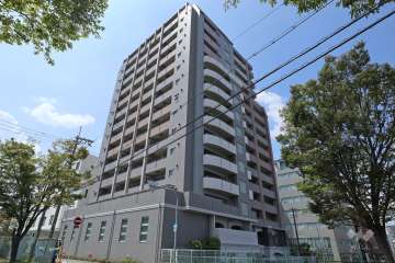 セーリオ千里中央グラントレンザの外観（南東側から）