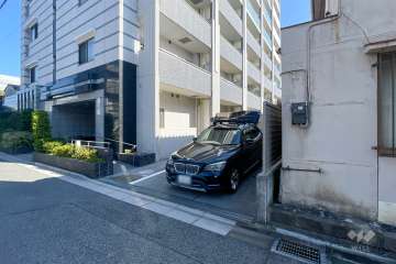 敷地内駐車場（屋外平面式）