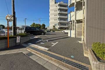 敷地内駐車場（屋外平面式）