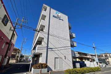 スカイコート西川口の外観（南東側から）