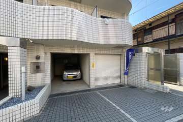 敷地内駐車場（屋外平面式）