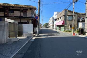 敷地北側の前面道路　