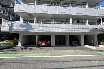 敷地内駐車場（屋内平面式）　