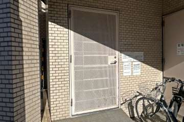 敷地部分にある駐輪場