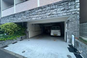 敷地内駐車場（屋内平面式）