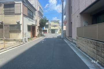 敷地東側の前面道路　