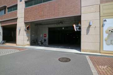 駐車場の出入口