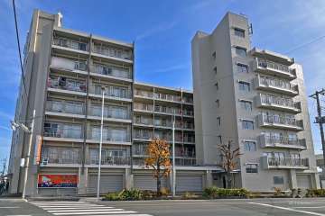 東浦和マンションの外観（北側から）