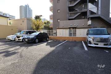 敷地内駐車場（屋外平面式）