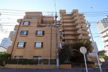 ライオンズマンション川口第11の外観（北東側から）