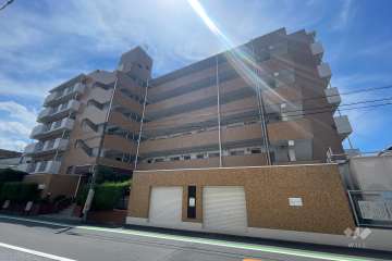 川口中青木第２ローヤルコーポの外観（北東側から）