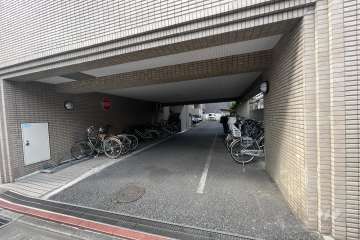 駐車場の出入り口