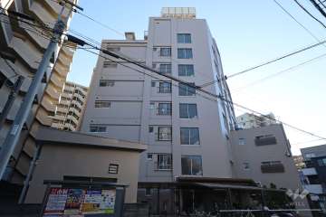 西川口ファミリーマンションの外観（北東側から）