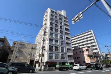 サーラ川口128の外観（南東側から）