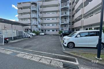 敷地内駐車場（屋外平面式）