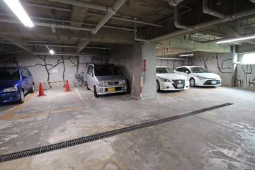 敷地内駐車場（屋内平面式）