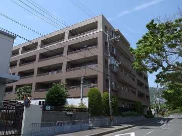 ステイツ箕面の外観(南東側から)
