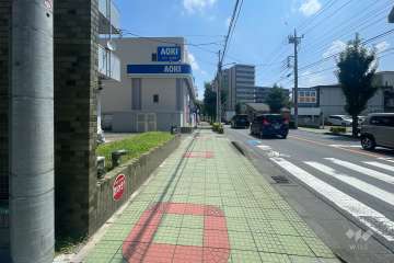 敷地南側の前面道路　