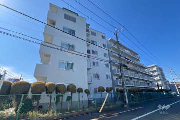 エバーグリーン川口の外観（南東側から）