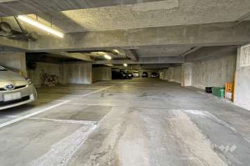 敷地内駐車場（屋内平面式）